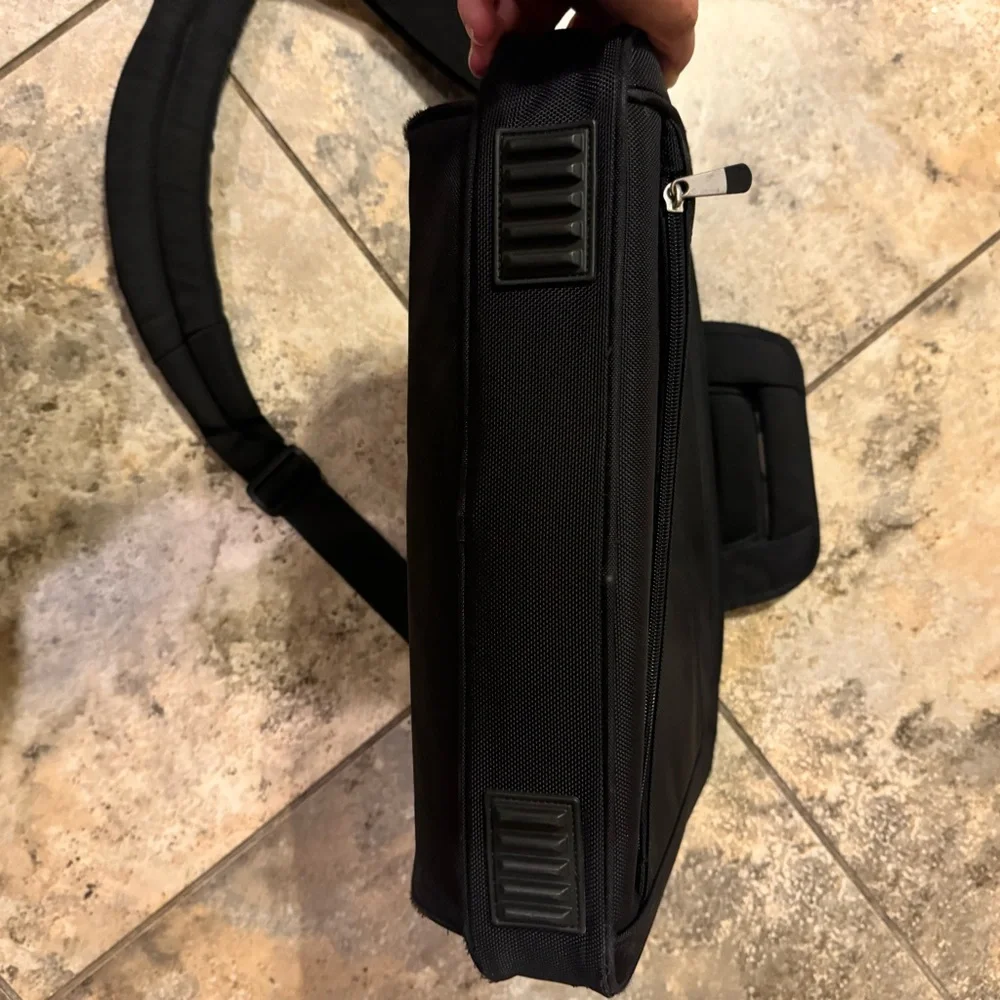 Dell Laptop Shoulder Bag Carrying Case